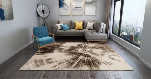 Thảm lông ngắn mềm mại màu xám trên sàn gỗ nâu sáng