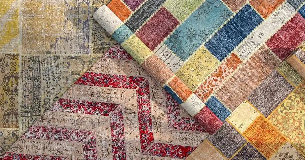 Mua thảm trực tiếp tại showroom giúp khách hàng kiểm tra thực tế sản phẩm và nhận tư vấn chuyên sâu.